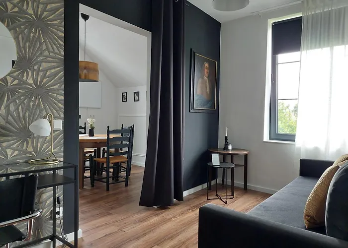 Gallery Room 01